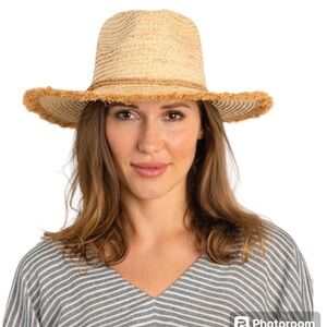 NWT Hat Attack Fringey Beach Hat